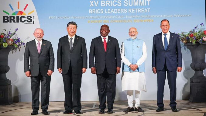 2023_BRICS_Summit_family_photographs (1)